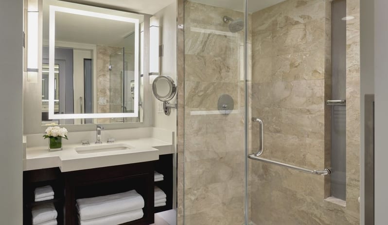 Loews Hotel South Beach - Junior Suite  Bathroom